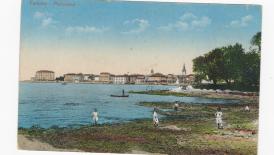 POREČ BATHS THROUGH HISTORY Exhibition 24. 9. – 3.10. / Nikola Tesla Street (tree-lined street in front of Bipa)  The first sea bath in Poreč was built on the island of Saint Nicholas in 1895 under the name Bagno Parentino. It was also known as Bagno Isola S. Nicolò. The construction was initiated by the Consortium of eminent personalities for the construction of the first sea bath, founded in 1893, and in the same year the Trieste architect Arduino Berlam designed the project of the baths in compliance wit